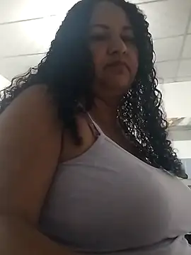 Snapshot of MEYBELLATINA chatting on 03-14-26, 11:21 MEYBELLATINA online show from 03-14-26, 11:21