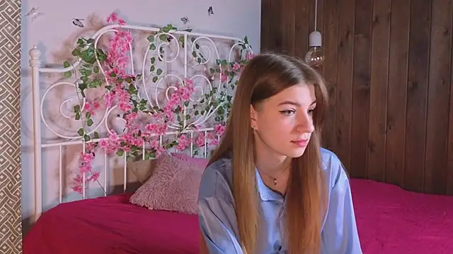 TawanaWalleck online show from 10-07-25, 07:11