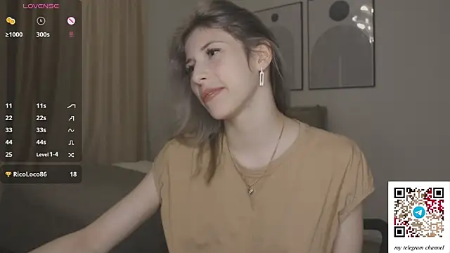 Snapshot of magnificent_Destiny chatting on 02-11-26, 10:37 magnificent Destiny online show from 02-11-26, 10:37