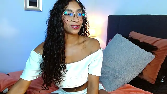 Snapshot of SashaBowei chatting on 11-29-25, 02:14 SashaBowei online show from 11-29-25, 02:14