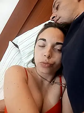 CrisHot202 online show from 10-28-25, 05:15