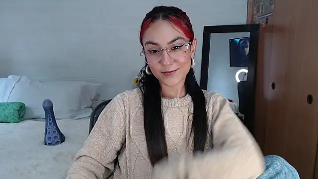Snapshot of Amy66 chatting on 05-27-26, 07:22 Amy66 online show from 05-27-26, 07:22