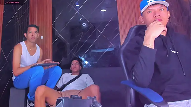 Stiben boy online show from 11-29-25, 04:04