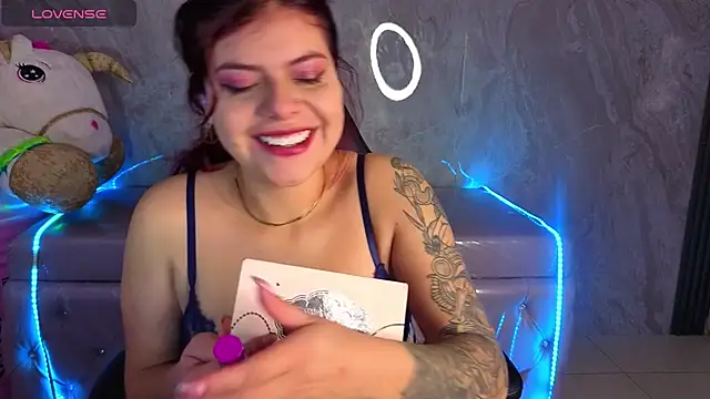 Snapshot of draviana_a_ chatting on 02-20-26, 03:03 draviana a online show from 02-20-26, 03:03