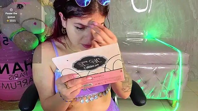 Snapshot of draviana_a_ chatting on 02-22-26, 03:07 draviana a online show from 02-22-26, 03:07