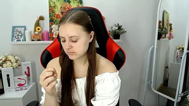 Snapshot of ArinaBelle chatting on 10-15-25, 04:12 ArinaBelle online show from 10-15-25, 04:12