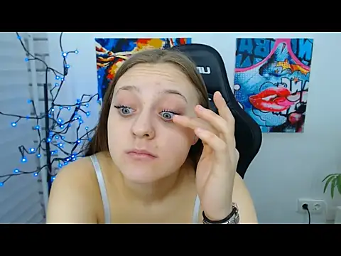 Snapshot of ArinaBelle chatting on 11-28-25, 12:41 ArinaBelle online show from 11-28-25, 12:41