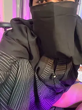 Lisa afreen online show from 10-25-25, 06:02