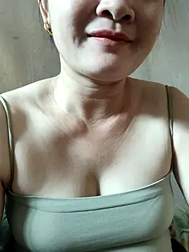 Snapshot of Paul-paul11 chatting on 10-21-25, 05:08 Paul-paul11 online show from 10-21-25, 05:08