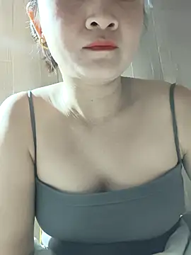 Snapshot of Paul-paul11 chatting on 10-24-25, 02:13 Paul-paul11 online show from 10-24-25, 02:13