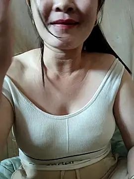 Snapshot of Paul-paul11 chatting on 11-03-25, 04:36 Paul-paul11 online show from 11-03-25, 04:36