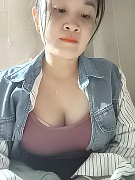 Snapshot of Paul-paul11 chatting on 11-19-25, 12:49 Paul-paul11 online show from 11-19-25, 12:49