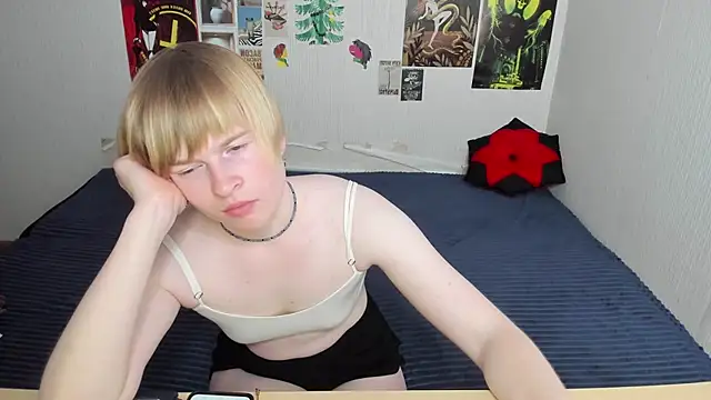 Cattie w  online show from 06-09-26, 01:17
