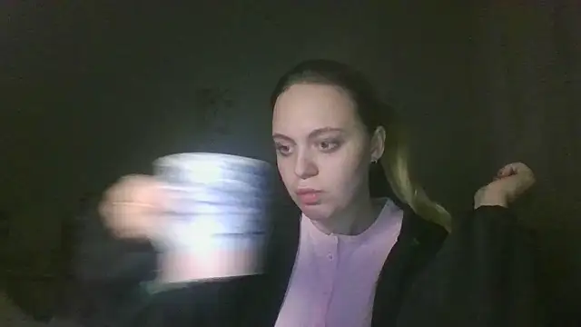 Snapshot of Cynoraye chatting on 02-20-26, 09:04 Cynoraye online show from 02-20-26, 09:04