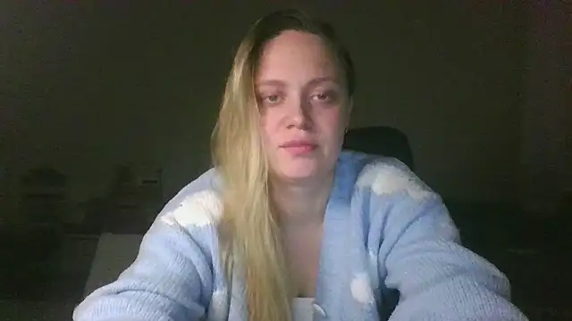 Snapshot of Cynoraye chatting on 03-14-26, 07:52 Cynoraye online show from 03-14-26, 07:52