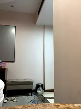 Snapshot of POS001 chatting on 09-27-25, 11:59 POS001 online show from 09-27-25, 11:59