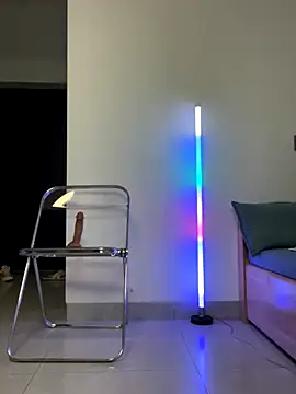 Snapshot of POS001 chatting on 10-15-25, 09:26 POS001 online show from 10-15-25, 09:26