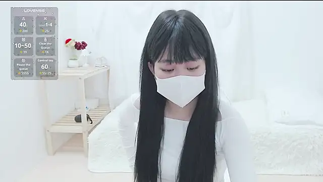 Snapshot of Moj005jp_xo98 chatting on 10-15-25, 04:18 Moj005jp xo98 online show from 10-15-25, 04:18