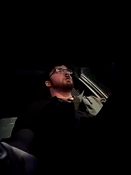 Snapshot of bear8t chatting on 10-07-25, 07:38 bear8t online show from 10-07-25, 07:38