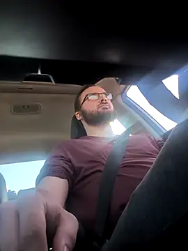 Snapshot of bear8t chatting on 11-05-25, 04:18 bear8t online show from 11-05-25, 04:18