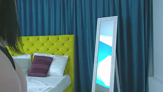 Snapshot of RubyHills chatting on 11-12-25, 05:08 RubyHills online show from 11-12-25, 05:08