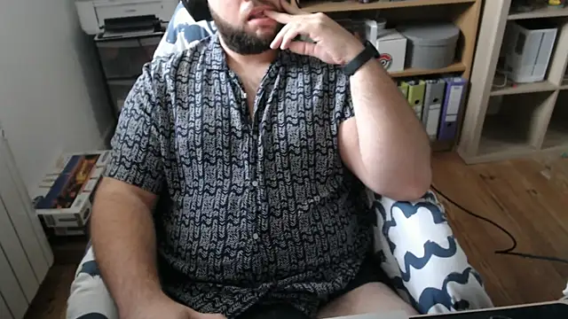 chubbear fr online show from 10-16-25, 10:05