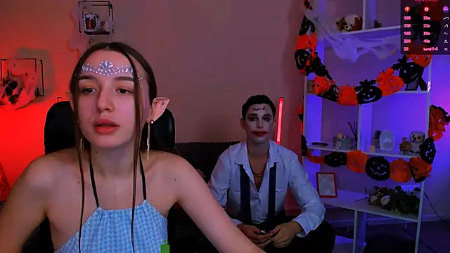 Snapshot of leslie_bird chatting on 10-31-25, 08:59 leslie bird online show from 10-31-25, 08:59