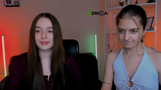 Snapshot of leslie_bird chatting on 11-27-25, 10:06 leslie bird online show from 11-27-25, 10:06