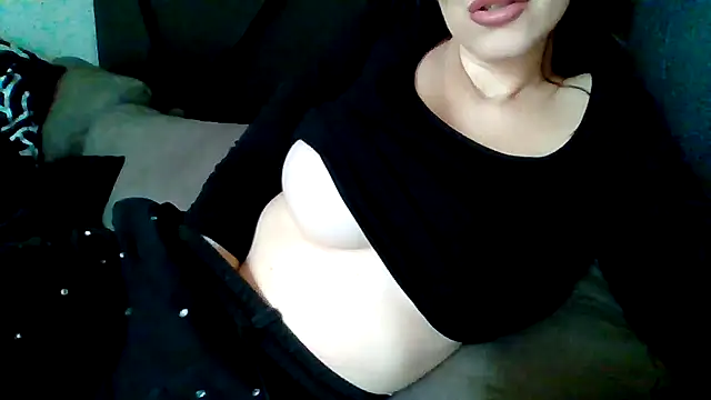 Snapshot of sexycolf chatting on 10-27-25, 10:52 sexycolf online show from 10-27-25, 10:52