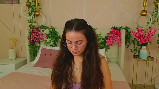 Snapshot of GabiBatista chatting on 09-27-25, 05:23 GabiBatista online show from 09-27-25, 05:23