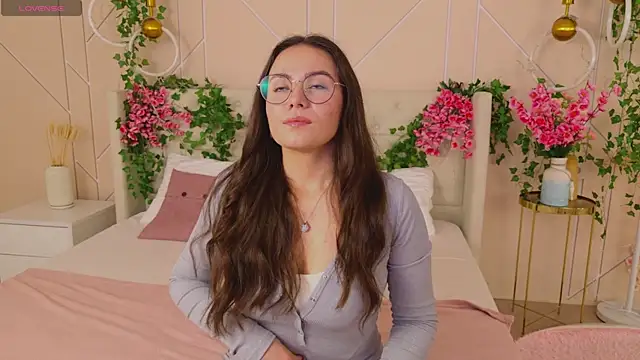 Snapshot of GabiBatista chatting on 09-28-25, 05:02 GabiBatista online show from 09-28-25, 05:02