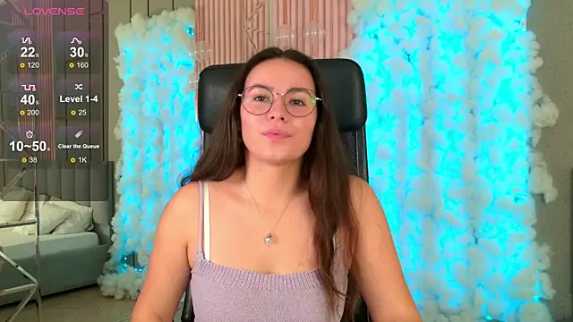 Snapshot of GabiBatista chatting on 10-07-25, 05:04 GabiBatista online show from 10-07-25, 05:04