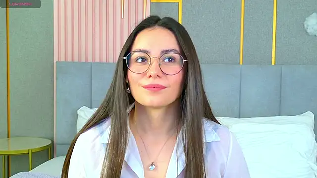 Snapshot of GabiBatista chatting on 11-17-25, 05:24 GabiBatista online show from 11-17-25, 05:24