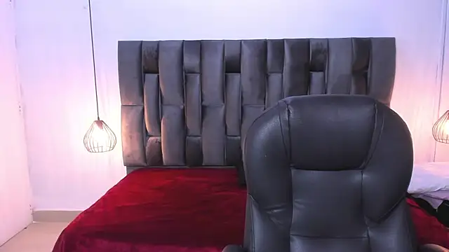 Snapshot of Susi_Lee chatting on 10-02-25, 12:34 Susi Lee online show from 10-02-25, 12:34