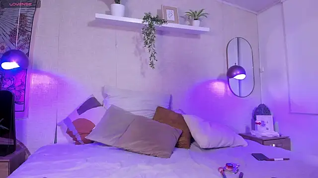 Violeta dh online show from 12-17-25, 12:11