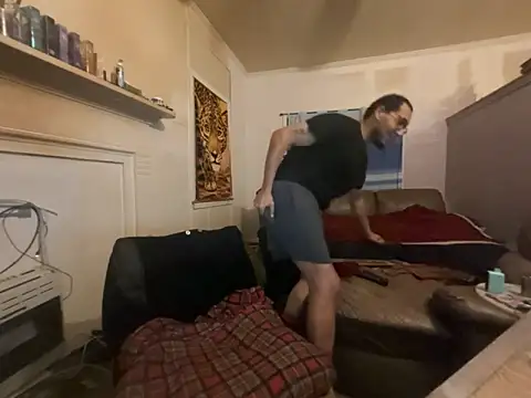 ThrowedWorldWide online show from 02-07-26, 08:51