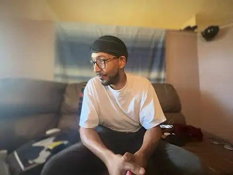 ThrowedWorldWide online show from 04-25-26, 01:41