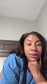 NeliaHexxen online show from 10-03-25, 04:04