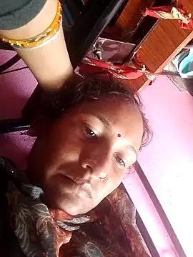 Snapshot of Tona8080 chatting on 10-08-25, 05:27 Tona8080 online show from 10-08-25, 05:27