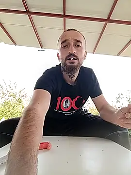 Snapshot of krerem chatting on 11-01-25, 12:18 krerem online show from 11-01-25, 12:18