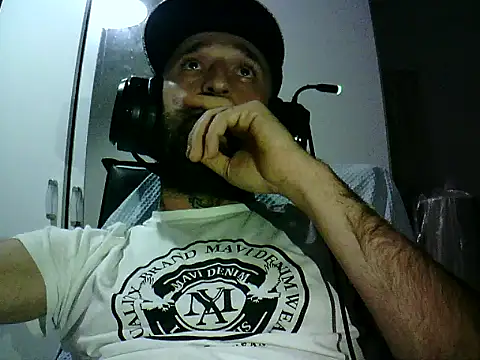 Snapshot of krerem chatting on 12-04-25, 09:34 krerem online show from 12-04-25, 09:34