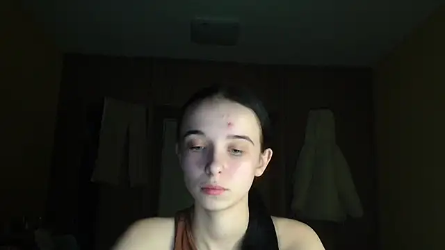 Emilia Light online show from 01-11-26, 04:01