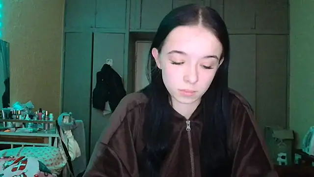 Emilia Light online show from 03-31-26, 07:42