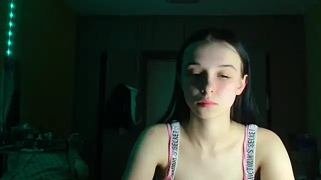 Emilia Light online show from 04-04-26, 06:38