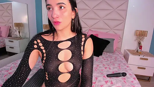 Snapshot of EliDurann chatting on 10-27-25, 12:42 EliDurann online show from 10-27-25, 12:42