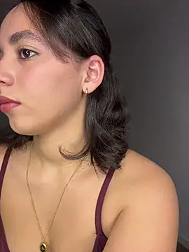 Capricho 01 online show from 03-23-26, 06:12