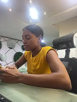 aliyah decker online show from 07-23-26, 01:19