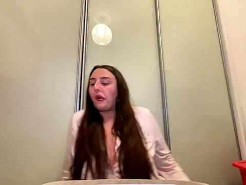 Playfulvixen25 online show from 10-06-25, 12:08