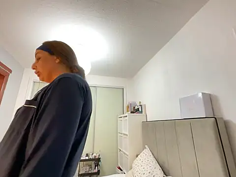 Playfulvixen25 online show from 07-28-26, 11:58