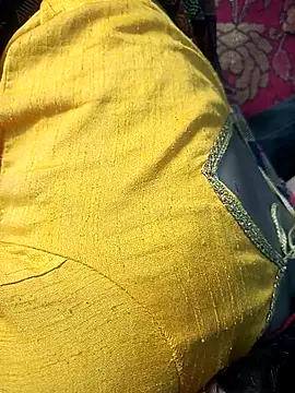 Snapshot of khushbuDarchut71 chatting on 11-11-25, 04:18 khushbuDarchut71 online show from 11-11-25, 04:18